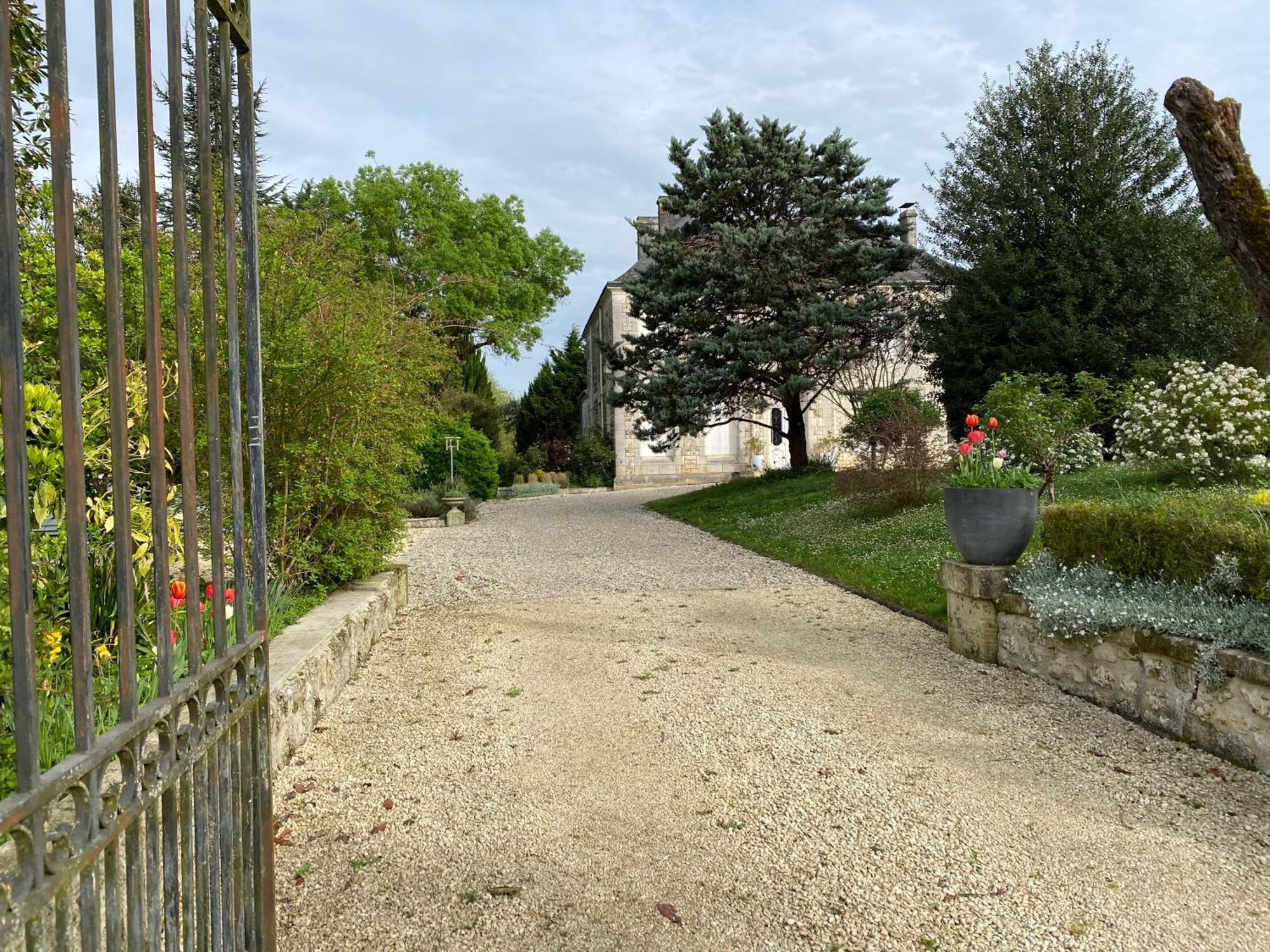 Domaine De La Perthuiserie Saint-Porchaire エクステリア 写真